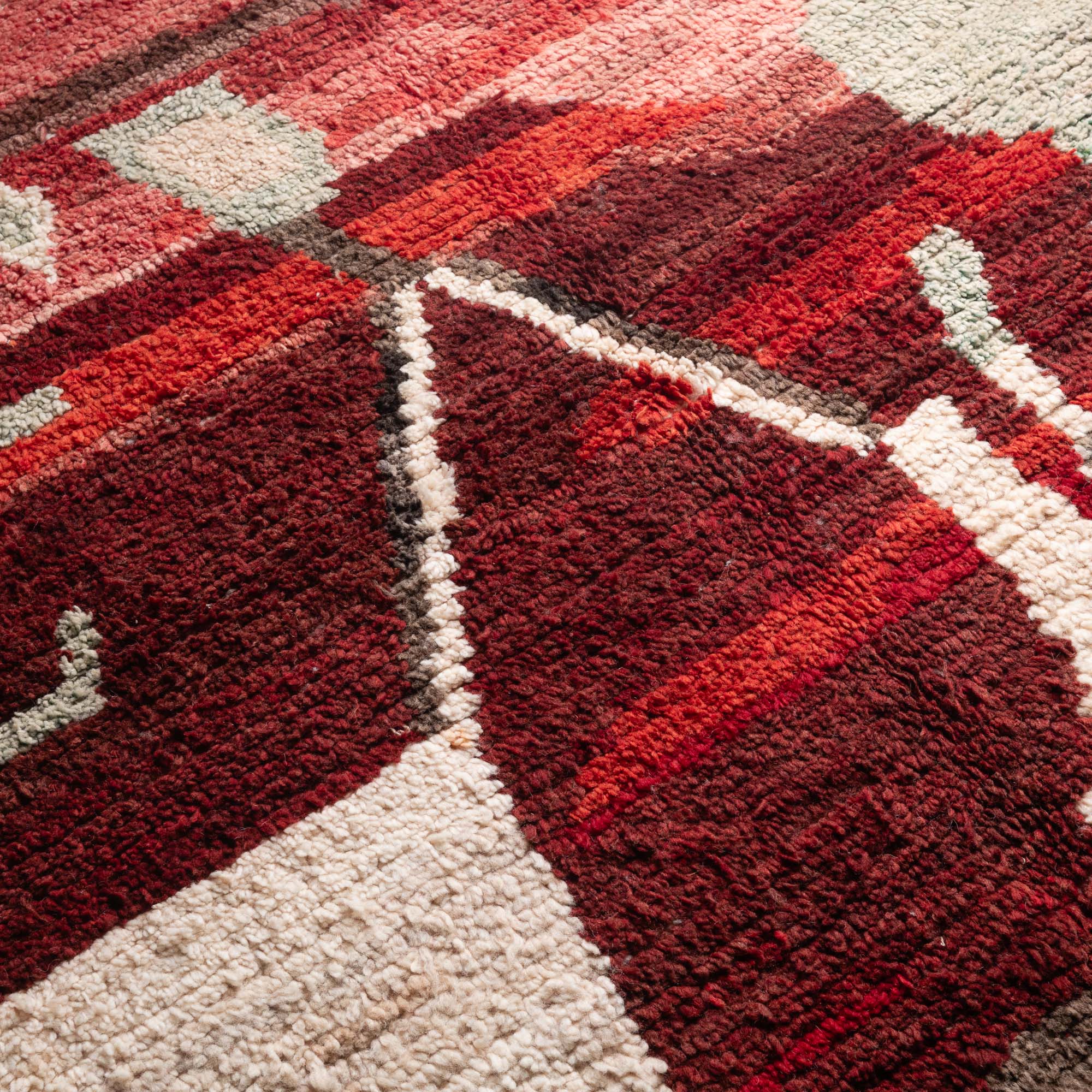Weave detail of Kilim moroccan rug 598, Red Kilim Moroccan Rug