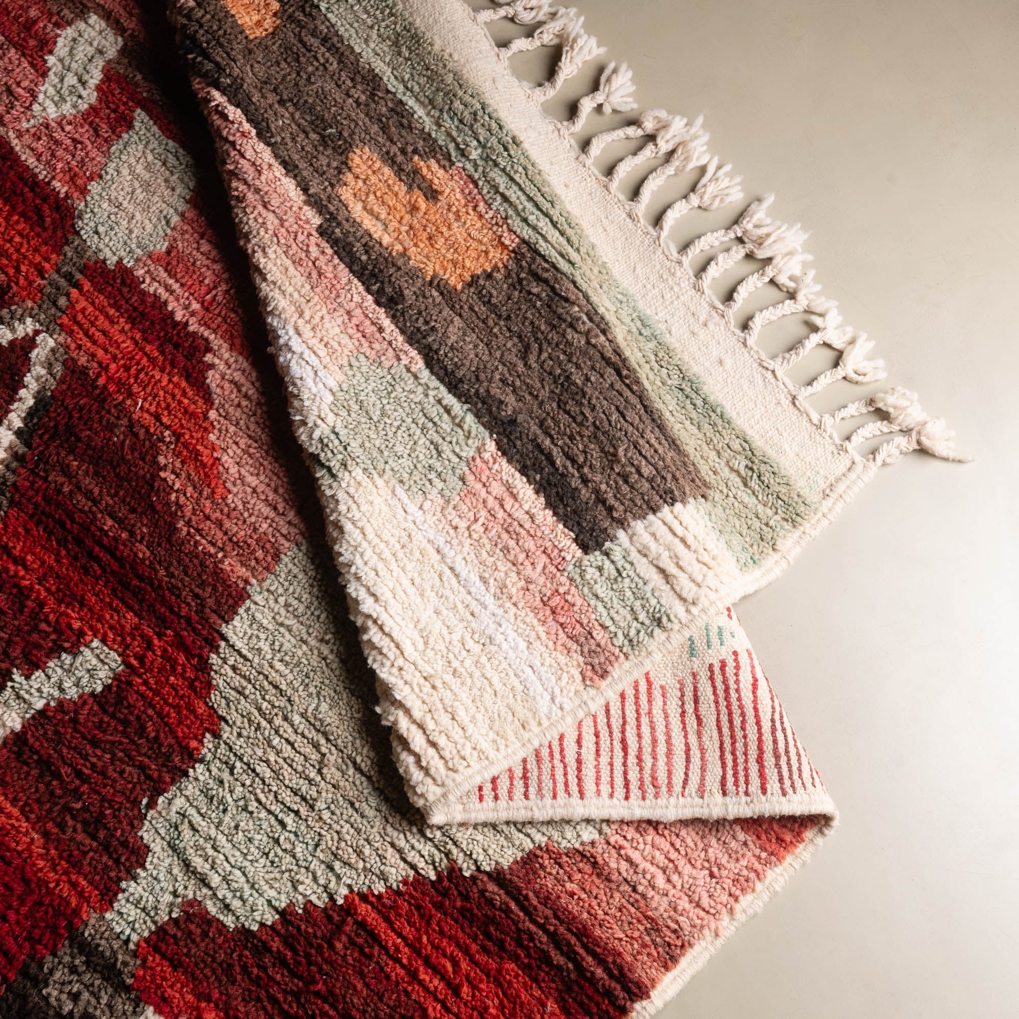 Product view 4 of Kilim moroccan rug 598, Red Kilim Moroccan Rug